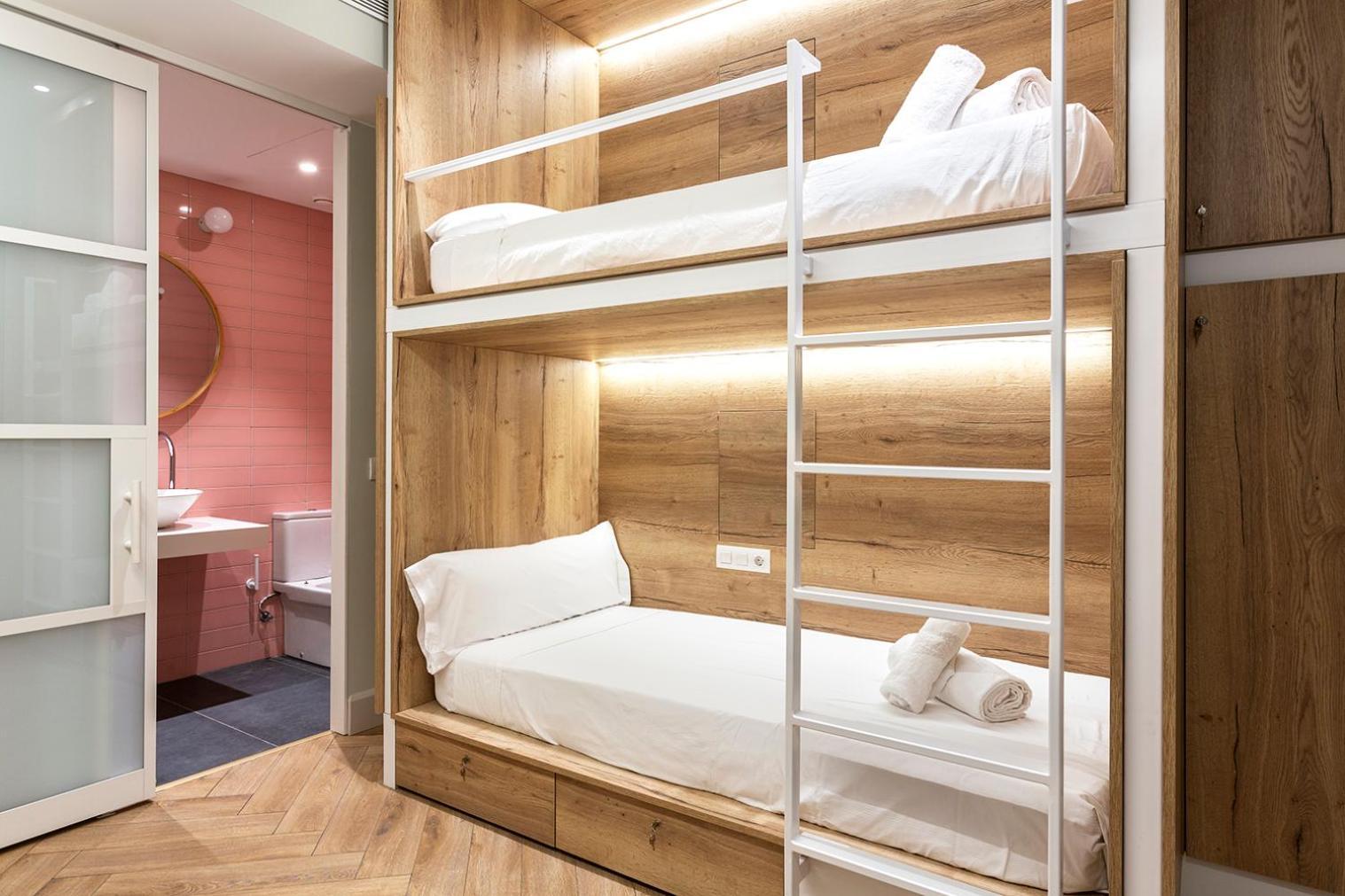 Weflating Boutique Hostel Барселона Екстериор снимка